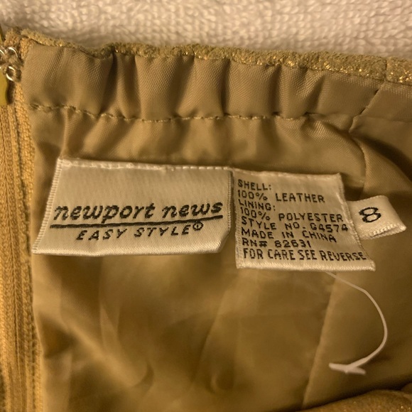 Dress - Picture 3 of 3